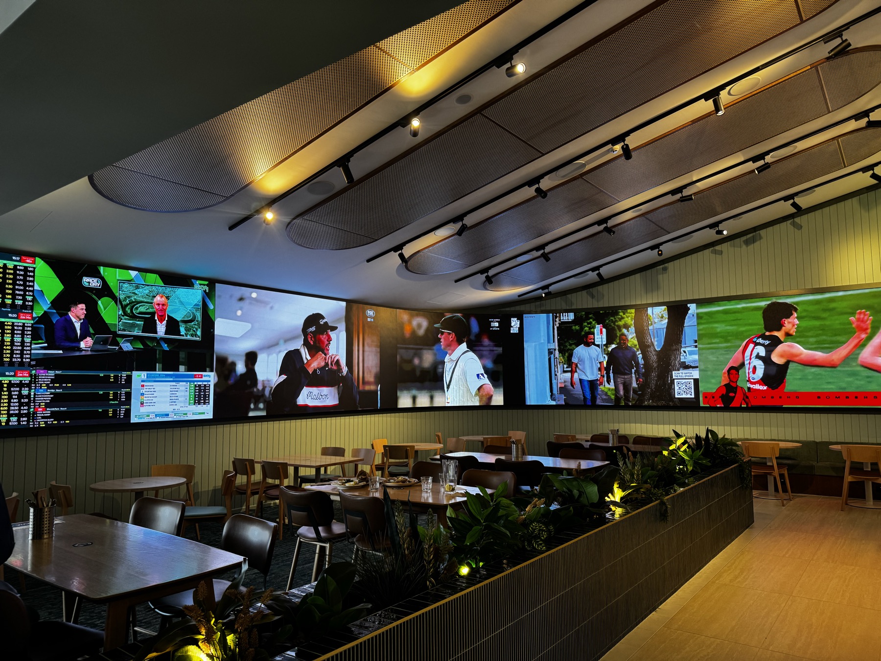 The Boardwalk Tavern LED ribbon: sports mode
