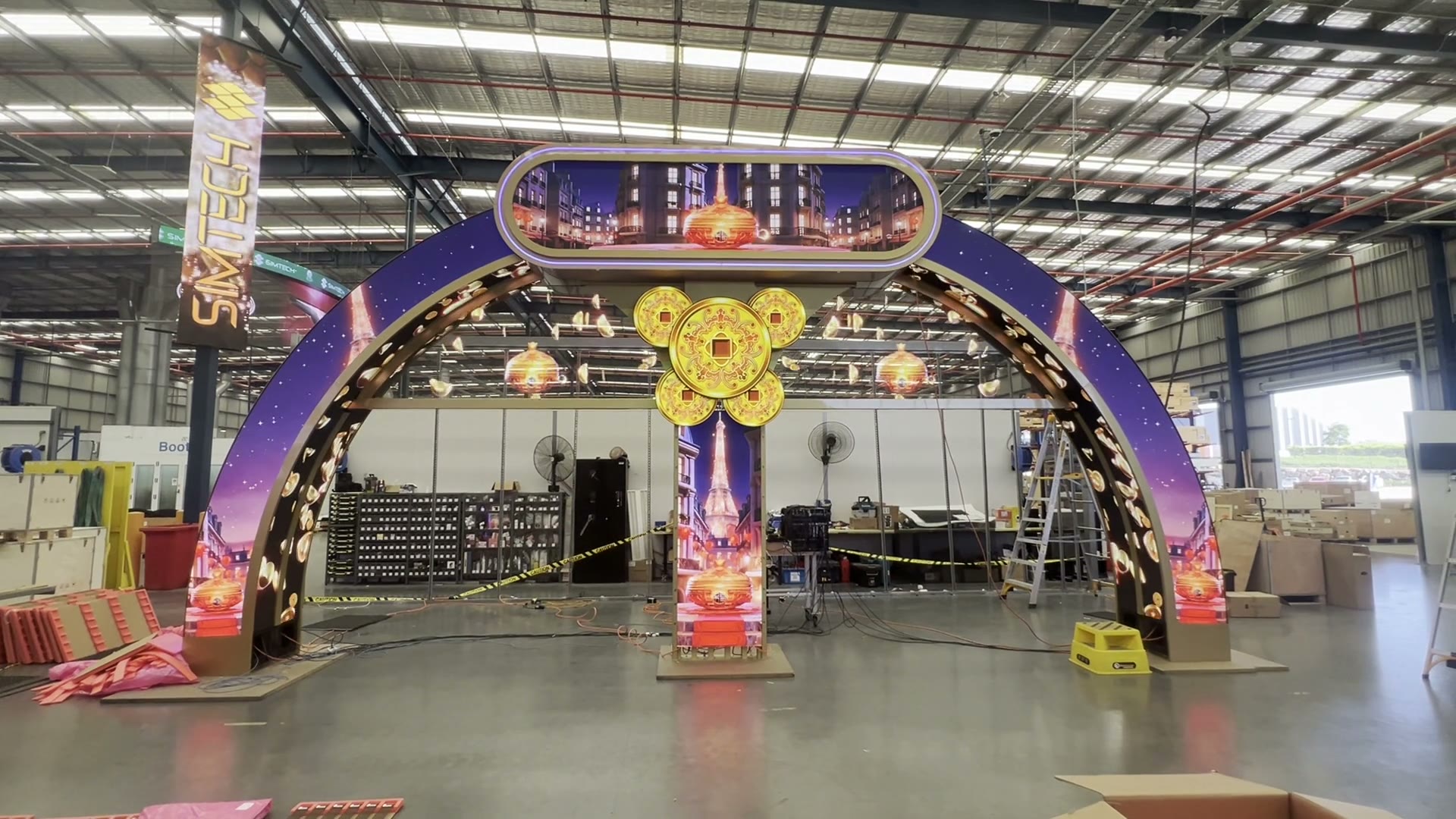 Simtech, Brisbane: the screen in the venue